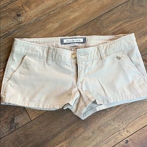 Abercrombie Khaki Stretch Shorts!